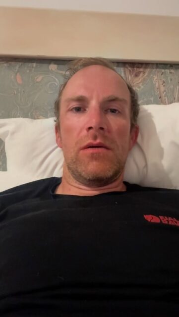 Day 45 and 46 - 0 Kilometer. #ausgebremst in Córdoba/ Spain. Went out for a walk, I slowly looked at the city, sat in a cafe, talked to cameraman @javiersobremazas , and slept a lot.
.
#europeanconnection #ect2025 #peopleofeurope 
#Fjallraven #hoja #globetrotterde #focusbikes #shimanogermany #lazersport  #paul_lange_co #sogehtsaechsisch #simplysaxony #RockHead #beastcomponents #CraftYourGravelStory #squirtcyclingproducts #wahooligan #supernovadesign #elektrofreitag #schwalbetires #ErgonBike  #betheenergy
#gravelbike #cyclingeurope #traveleurope #outdooradventure #outsideisfree #europeandividetrail