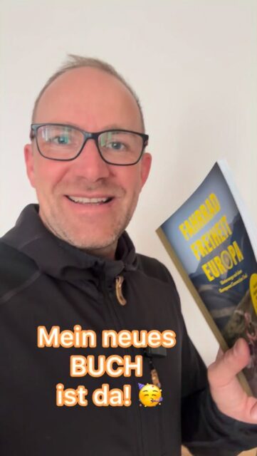 Mein neues Buch ist da! YEAH. „Fahrrad, Freiheit, Europa“, ab heute 28.04. im Handel oder auf meiner Webseite www.european-connection-trail.com bestellen.
Oder kommt zu meinen nächsten beiden Terminen:
Fr. 08.05. Vortrag DRESDEN bei @globetrotterde 19:30
Sa. 09.05. (kostenfrei) FILM Preview in ZITTAU Kino Filmpalast mit Q+A um 18:00 Uhr 
(Anmeldung bitte hier oder über meine Seite: 
https://ec.europa.eu/eusurvey/runner/Europatagsfilm-Raddoku-Zittau ) .
#gravelbiking #newbook #fahrradfreiheiteuropa #europeanconnection #bookrelease 
.
With support from:
@fjallravenofficial 
@globetrotterde 
@shimanogermany 
@paul_lange_co 
@Focusbikes
@beast_components 
@Squirt
@Lazer
@Supernova
@Wahoo
@Ergon
@Schwalbetires
@simplysaxony 
@rockhead.bike 
@freitaggruppe