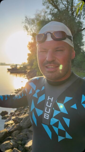 Vorletzter Tag Donauschwimmen von @joseph___hess . Nach fast 2500 Kilometern schwimmen von der Quelle bis zur Mündung ist das Ziel am Schwarzen Meer greifbar. #Donauschwimmen
@javiersobremazas und ich sind mit der Kamera dabei für einen Dokufilm