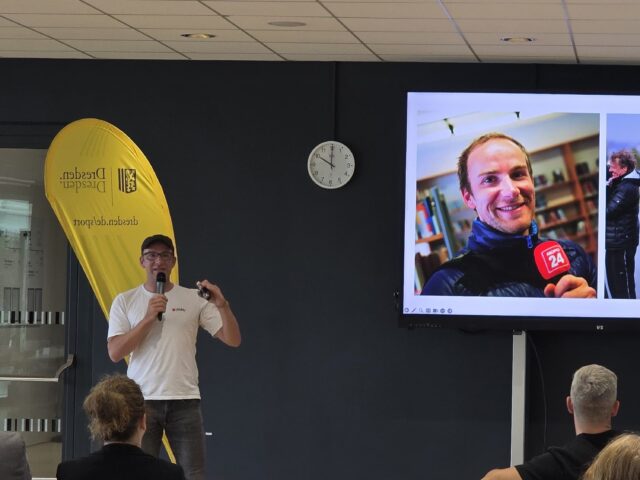 25 Jahre Markus in Dresden. 25 Jahre Eigenbetrieb Sportstätten der @landeshauptstadt_dresden . Was auf dem ersten Blick nichts miteinander zu tun hat, ist eine Vierteljahrhundert gemeinsames wachsen. 
Zum Jubiläum durfte ich in einer Keynote einen ganz subjektiven Rückblick wagen und nach vorn schauen. Danke für die Einladung und den jahrelangen Support bei den vielen Veranstaltungen, welche wir auf den Weg gebracht haben - trotz der ein oder anderen Reiberei, um Genehmigung, Gebühren oder Förderungen. Im Rückblick bin ich ziemlich stolz auf das was alles gemeinsam entstanden ist. Herzlichen Glückwunsch zum Jubiläum.